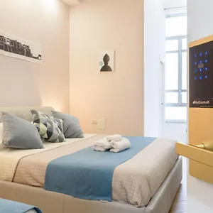 Domus Angioina 3* Nápoles