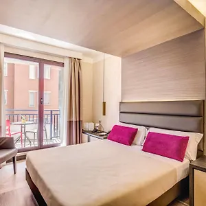4* Ξενοδοχείο Warmthotel