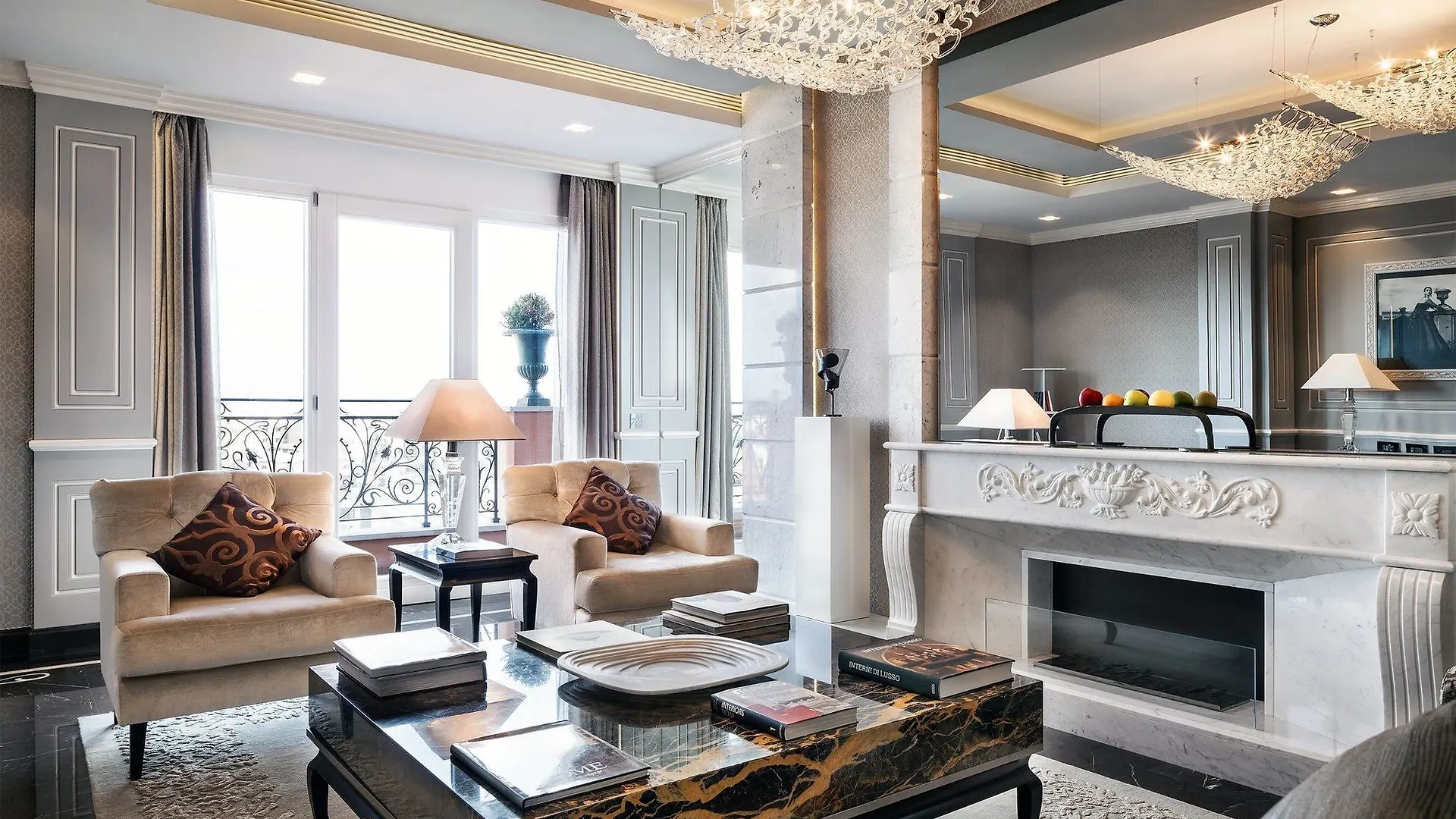 *****  Baglioni Hotel Regina - The Leading Hotels Of The World Rome Italy